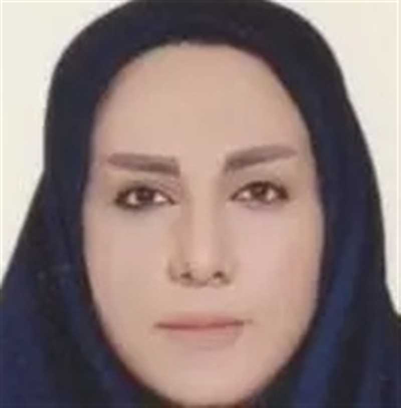 منا حیدری پور