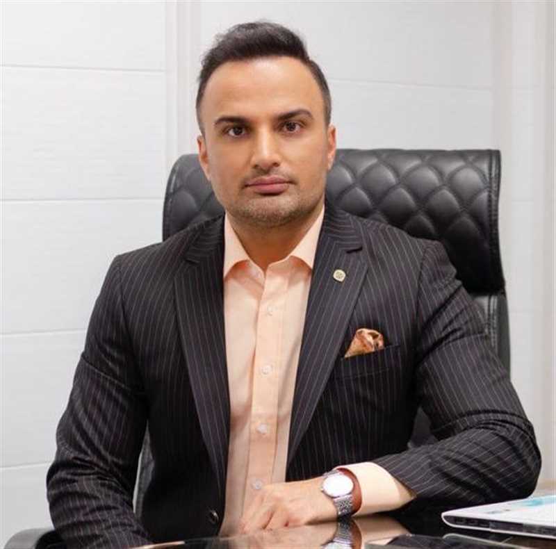 دکتر محمدپارسا عزیزی