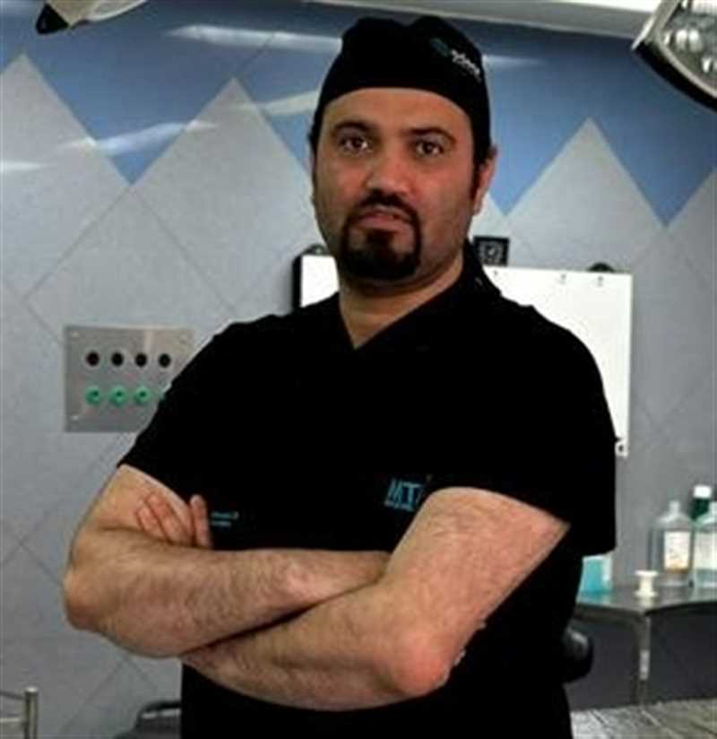 دکتر ابراهیم محمودی