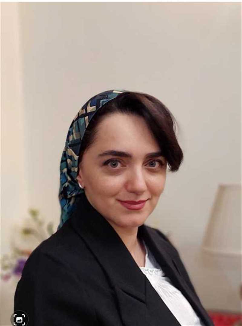 دکتر مریخ افراخته