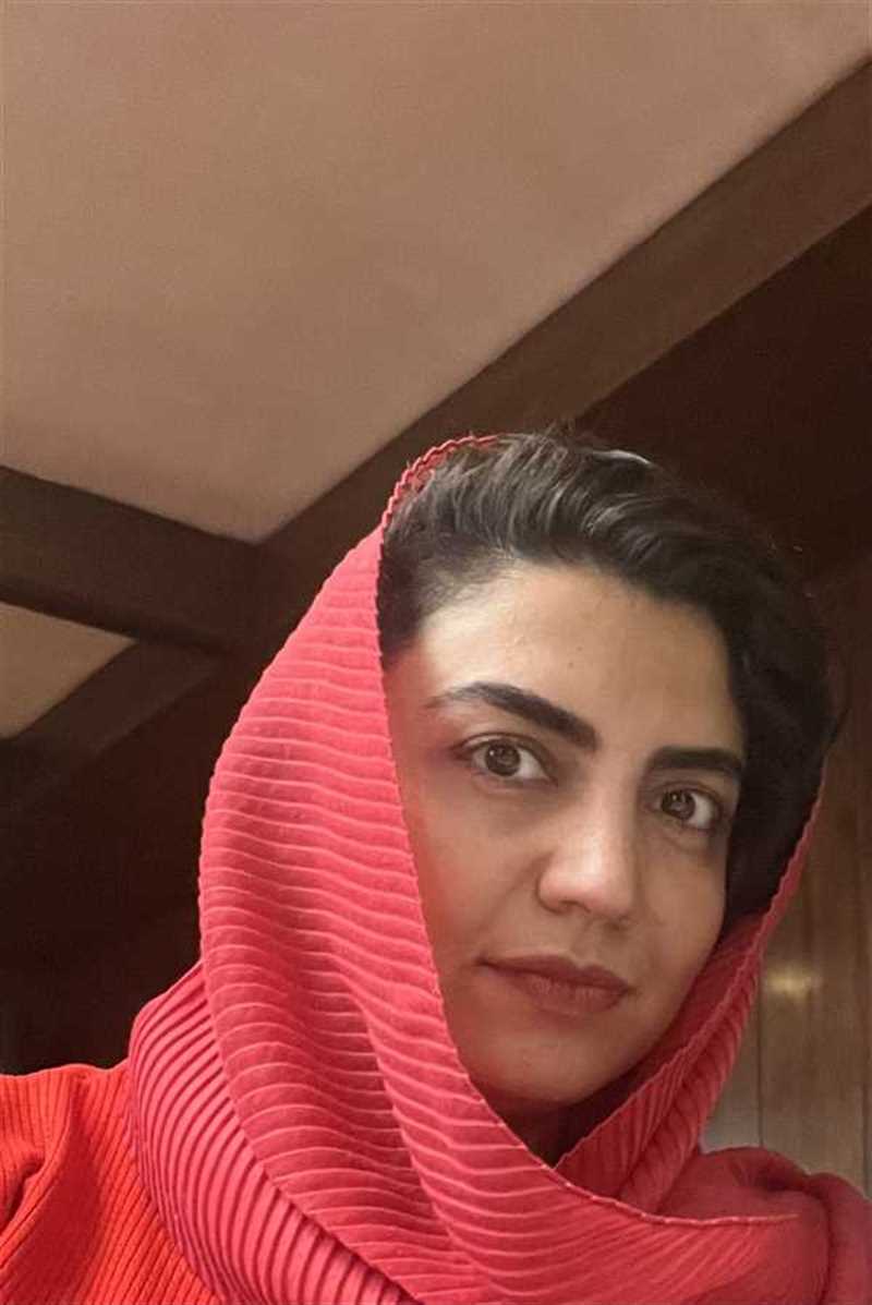 دکتر یاسمین سادات قاسمی